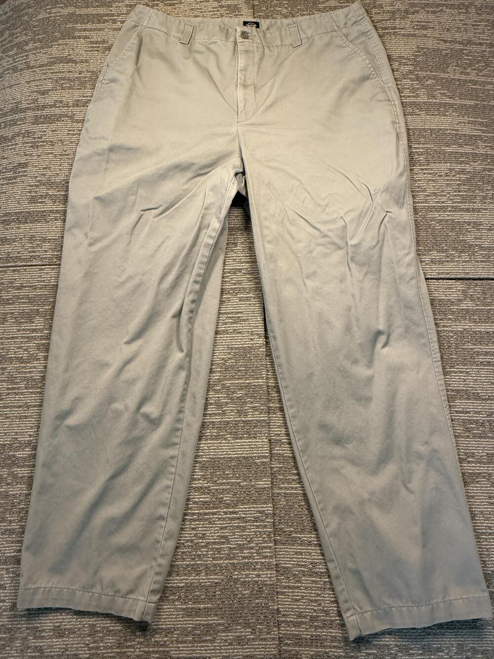 Dockers Pants Mens 37x33 Gray Flat Front Regular Fit Khakis Straight Leg Casual
